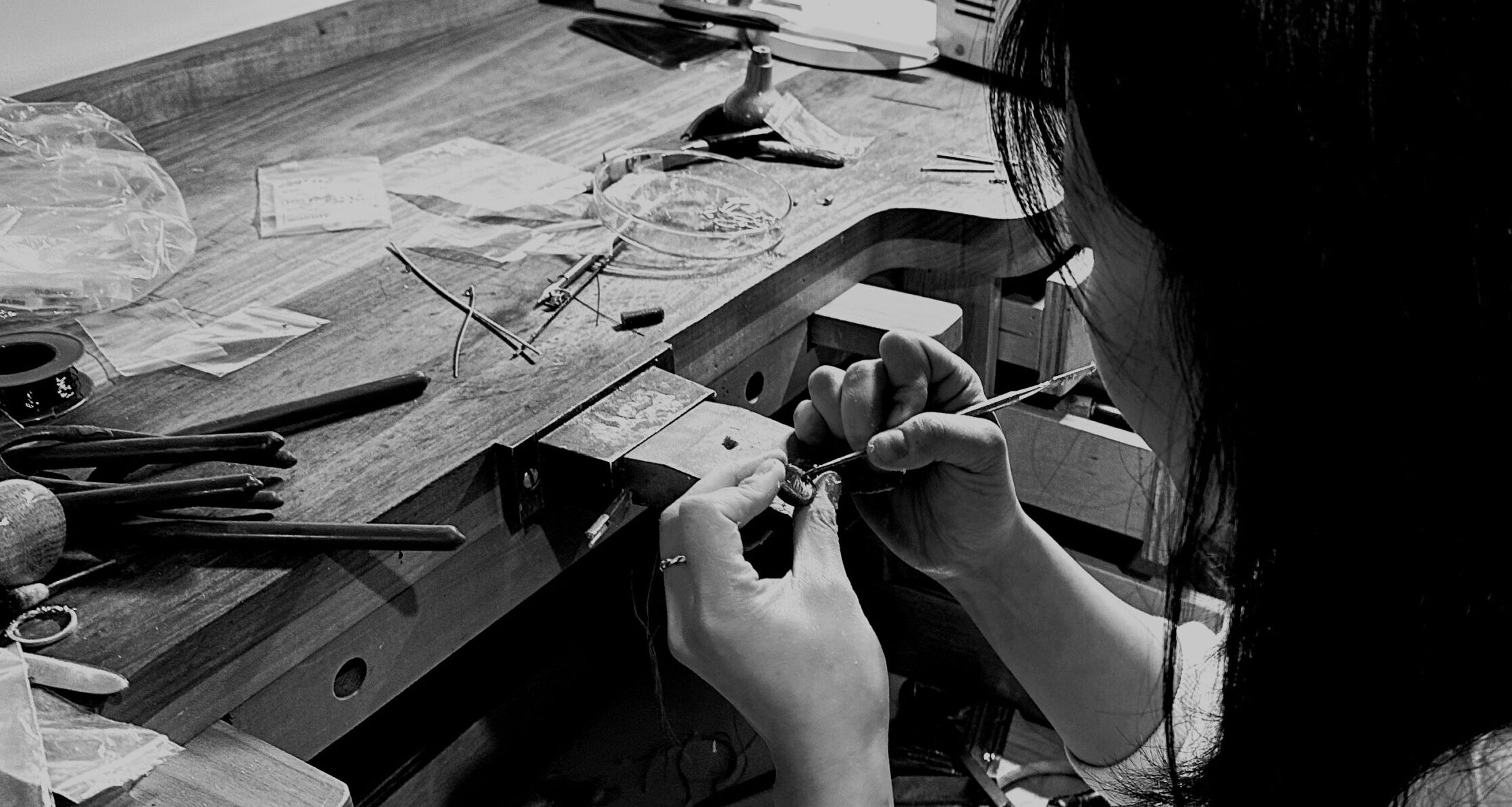 Jeweller, jewellerbench, lettertome
