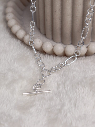 Paper clip round link necklace - Image 8