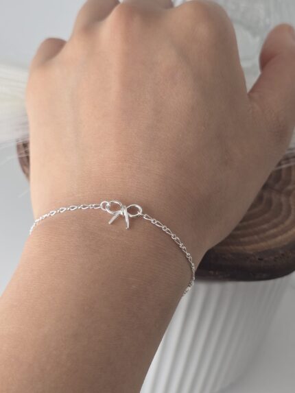 Sparkling Bow Bracelet - Image 6