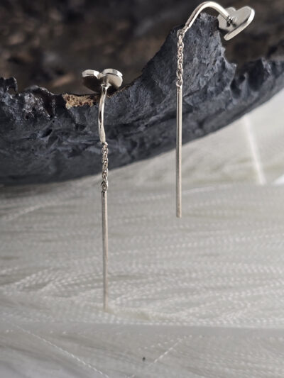 Long Pin Heart Thread Earrings - Image 4